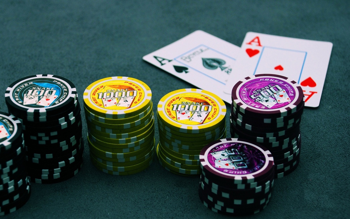 Rumi Slots کھلاڑیوں کے لیے لائیو کیسینو سیکشن